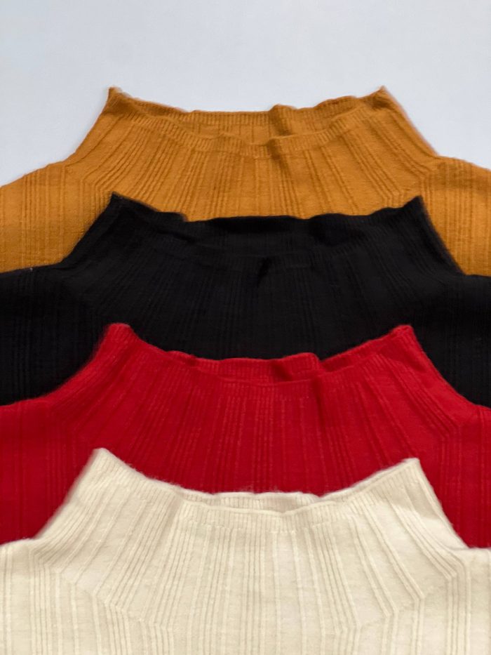 6636b46a-26b7-4487-b559-ec7230427eef خرید عمده بلوز زنانه نگیندار پاییزه - تصویر 4