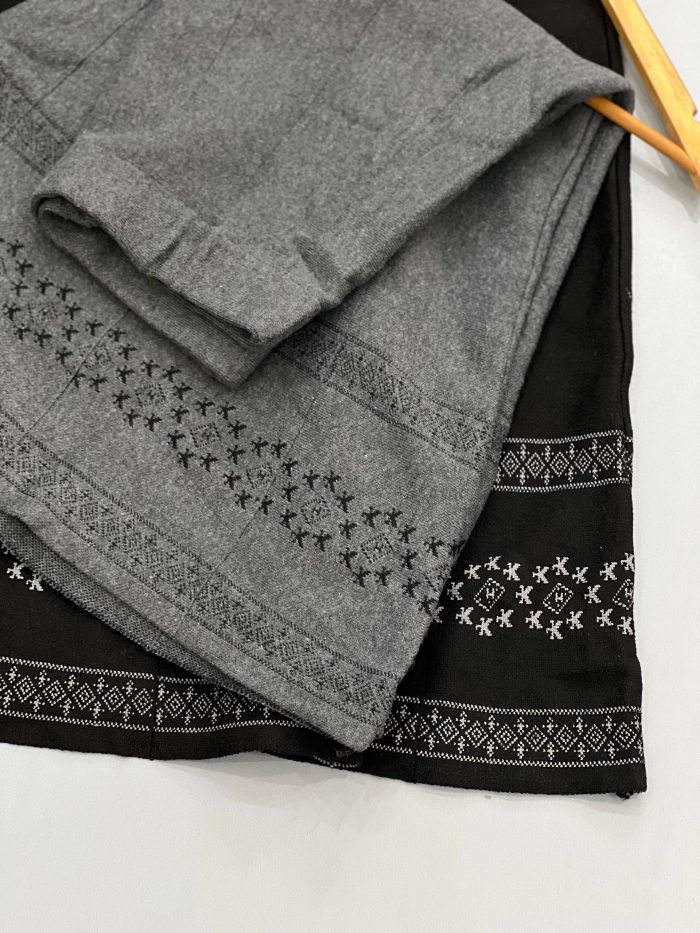 photo_5866381888875251834_w خرید دامن بافت گلدوخت شده - تصویر 7